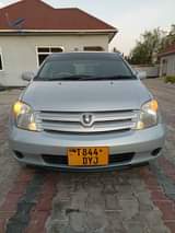 A picture of TOYOTA IST DYJ PRICE BEI M13 5 Cantar 0682004983 0626584469