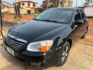 A picture of Reg Kia Cerato 2008 model owner need money extremely clean