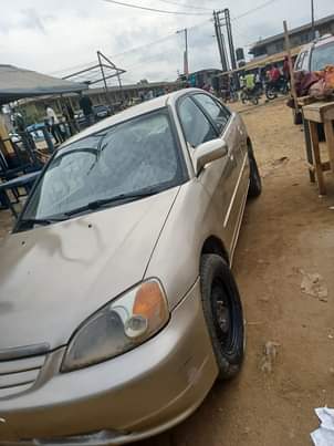 A picture of 03 Honda Civic