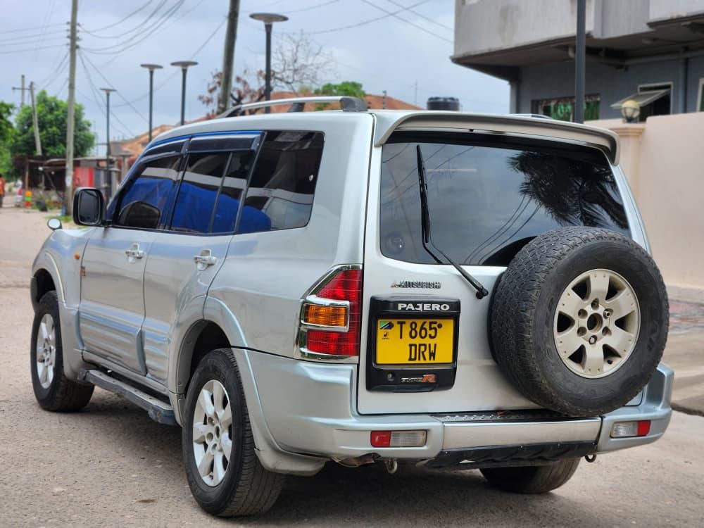 A picture of Mitsubishi Pajero