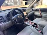A picture of Super clean highlander first body 2009 model 5M