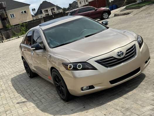 A picture of Few Months Registered Toyota Camry XLE 2009 Sunroof ThumbStart Navigation