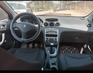 A picture of Peugeot 308 hatchback