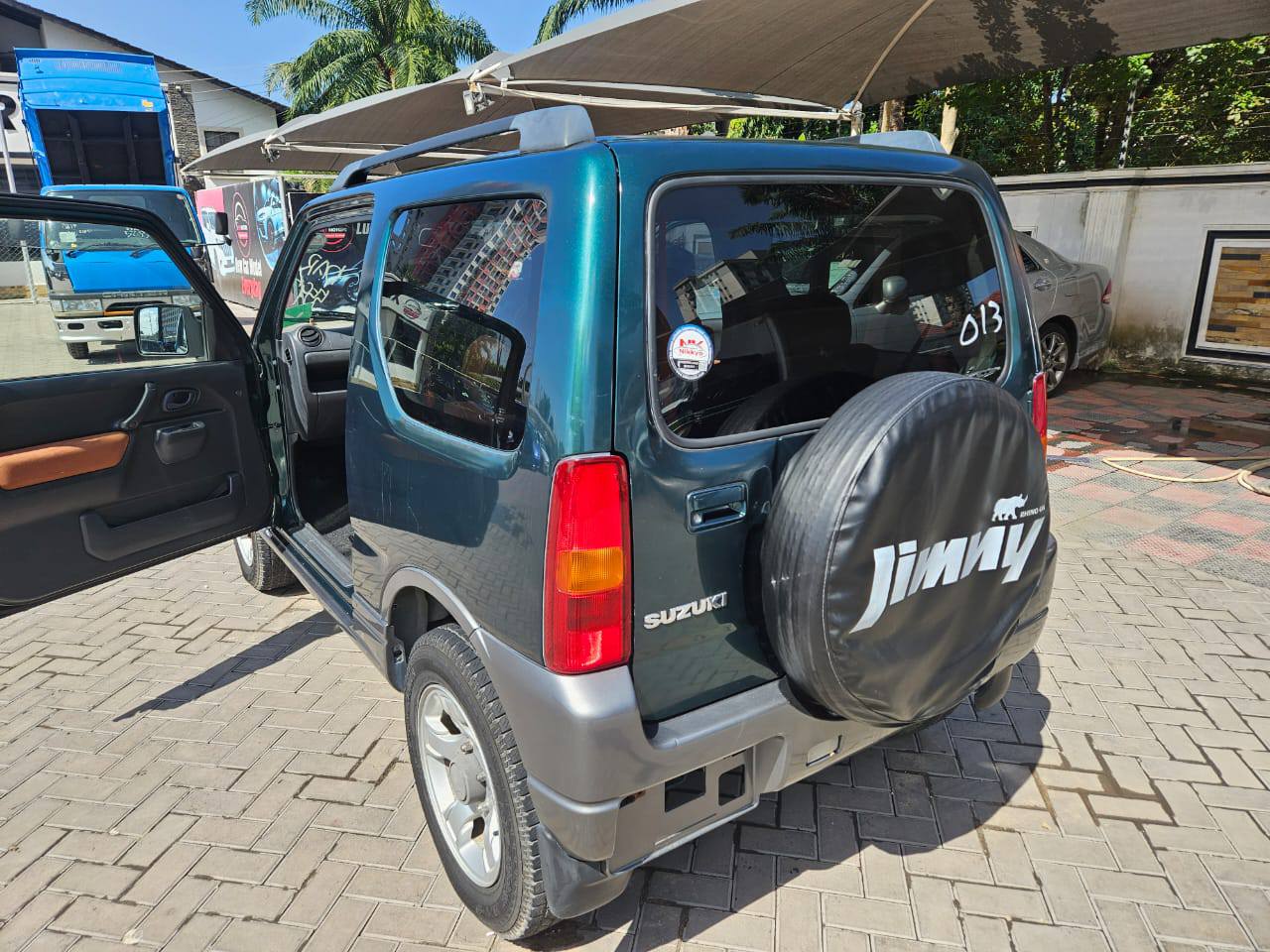 A picture of Suzuki Jimny 2006