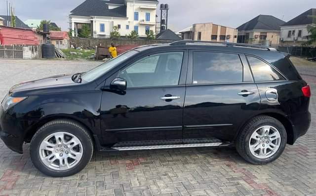 A picture of Acura MDX 2008