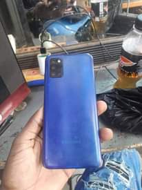 A picture of Samsung A03s for sale at 180000 ugshs