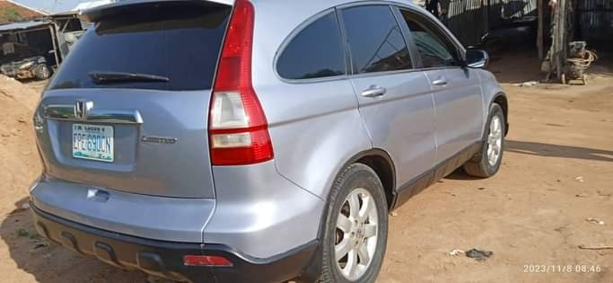 A picture of Honda CR V