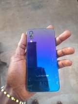 A picture of UMIGIDI ONE damaged screen