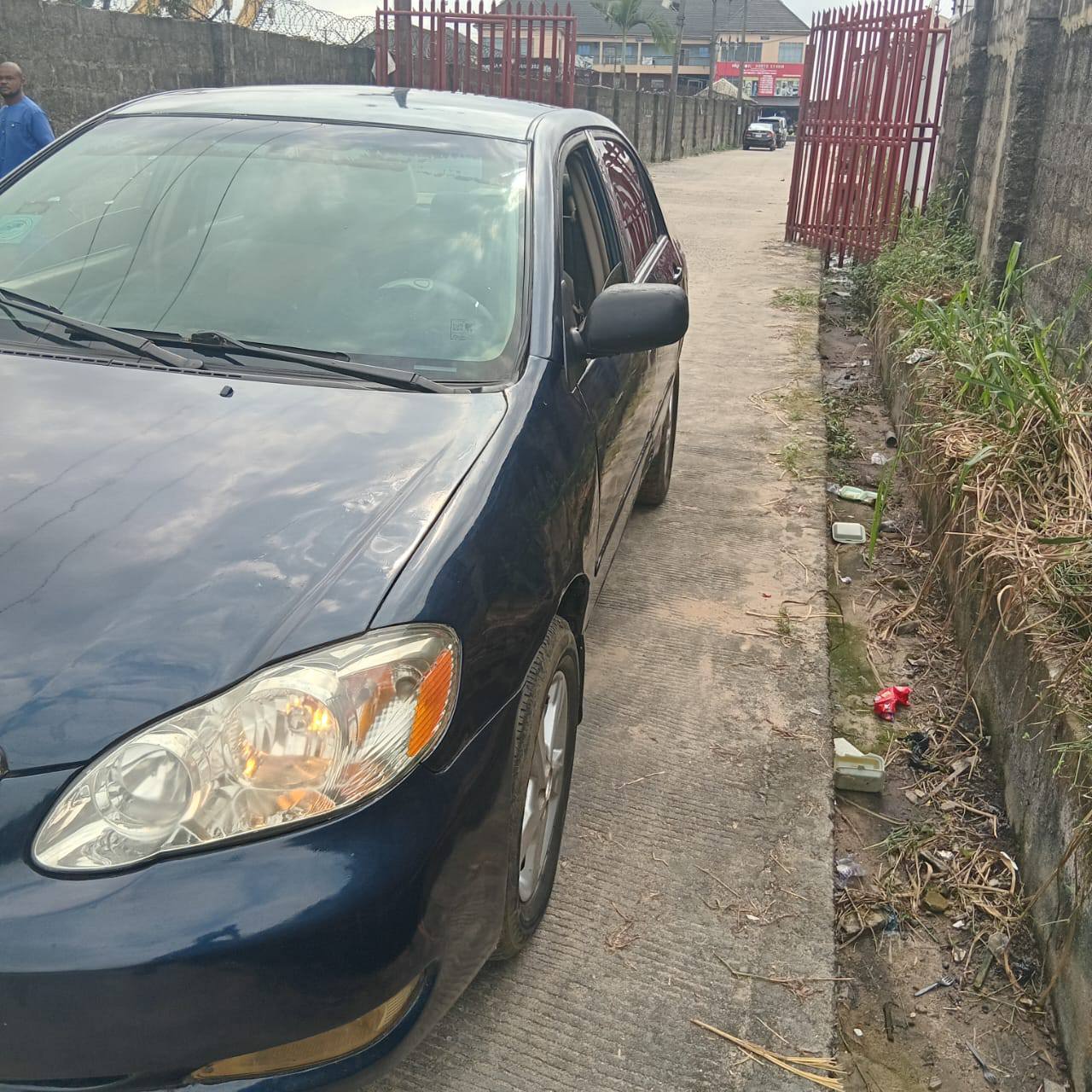 A picture of TOYOTA COROLLA