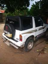 A picture of SUZUKI ESCUDO GARI SMART BEI M3.5 NJOO VURUGA BEBA BOX2