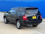 A picture of TOYOTA KLUGGER MO MAGARI TZ 255718763696