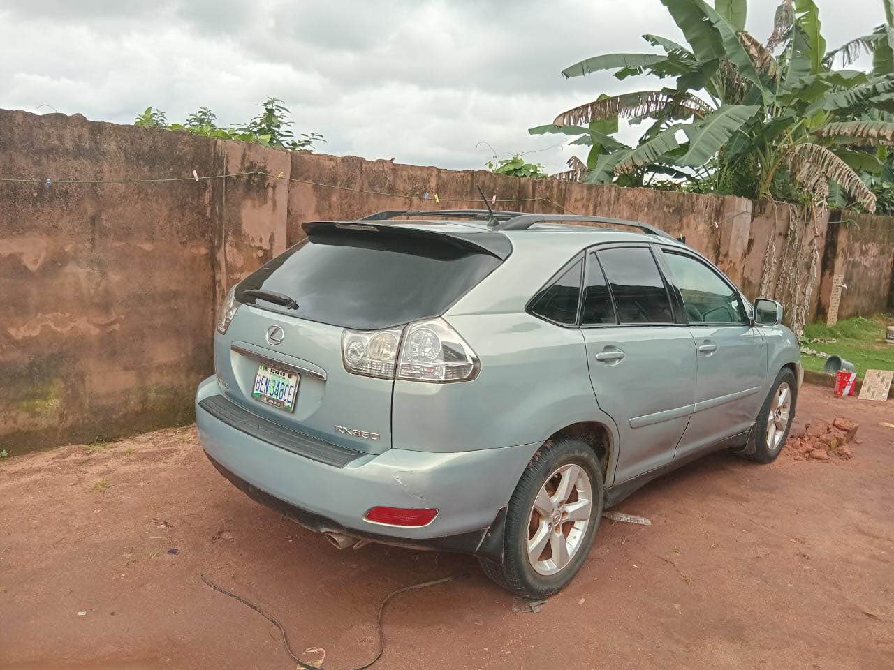 A picture of URGENT FLASH SALE Lexus Rx 350 is available for sale