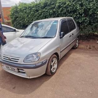 A picture of Toyota raum