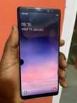A picture of Samsung note 8