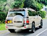 A picture of TOYOTA LANDCRUSER