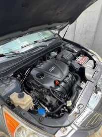 A picture of Hyundai Sonata 2012