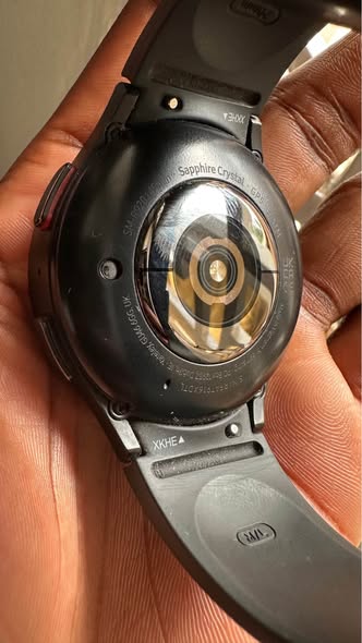 A picture of Watch 5pro LTE