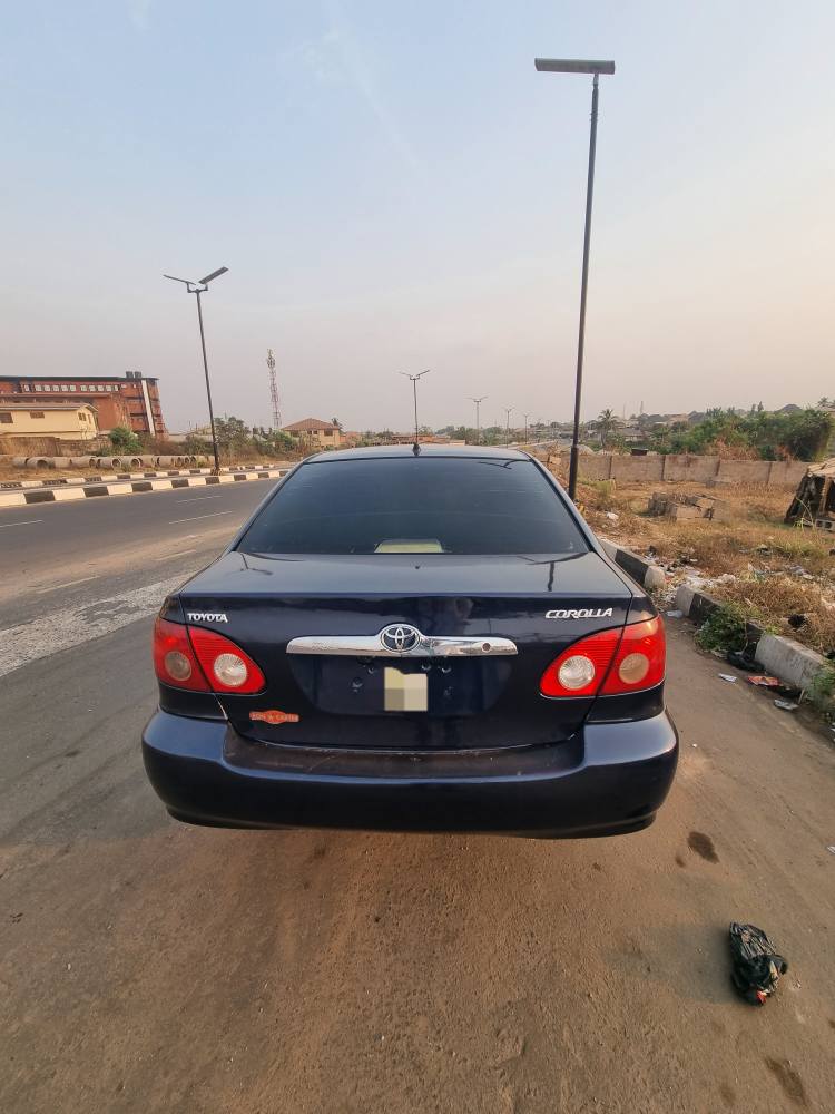 A picture of 2006 corolla