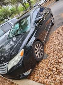 A picture of 2011 Toyota Avalon Sedan 4D