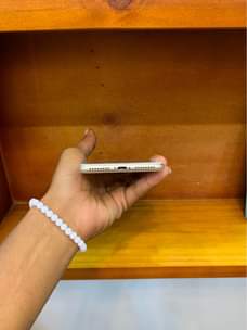 A picture of Iphone 7plus 128gb