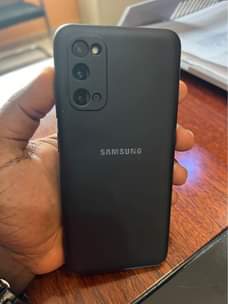 A picture of Samsung S20 5G