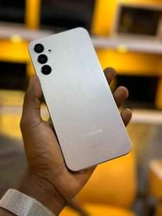 A picture of Nauza samsung A14 haina shida yoyote nataka 230k nichek inbox