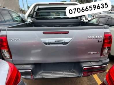 used toyota hilux
