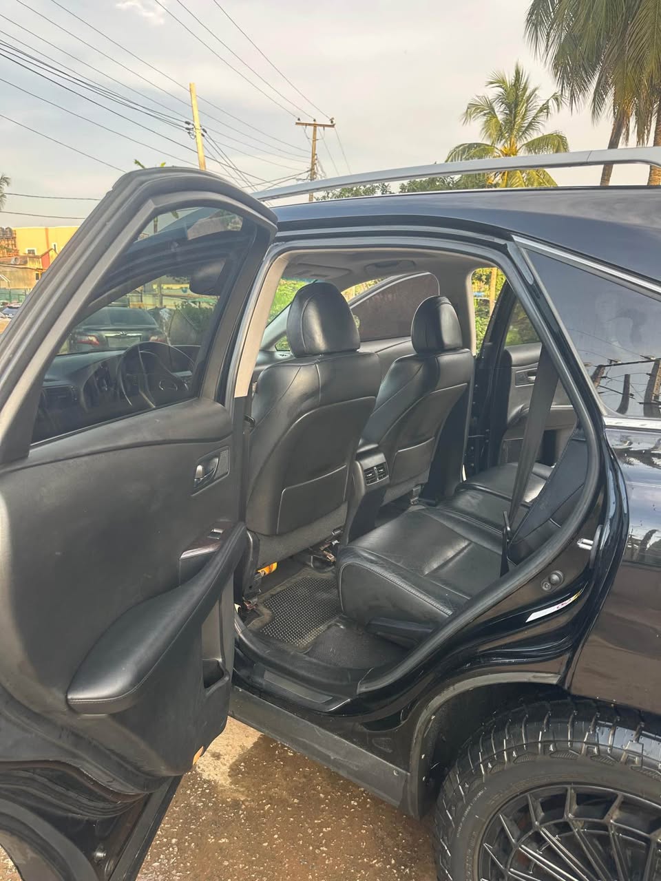 A picture of NIGERIA USED BUT NOT REGISTERED LEXUS RX 350 2013 19.8M