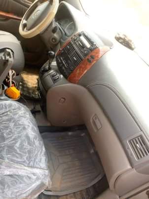 A picture of 2005 Toyota Sienna