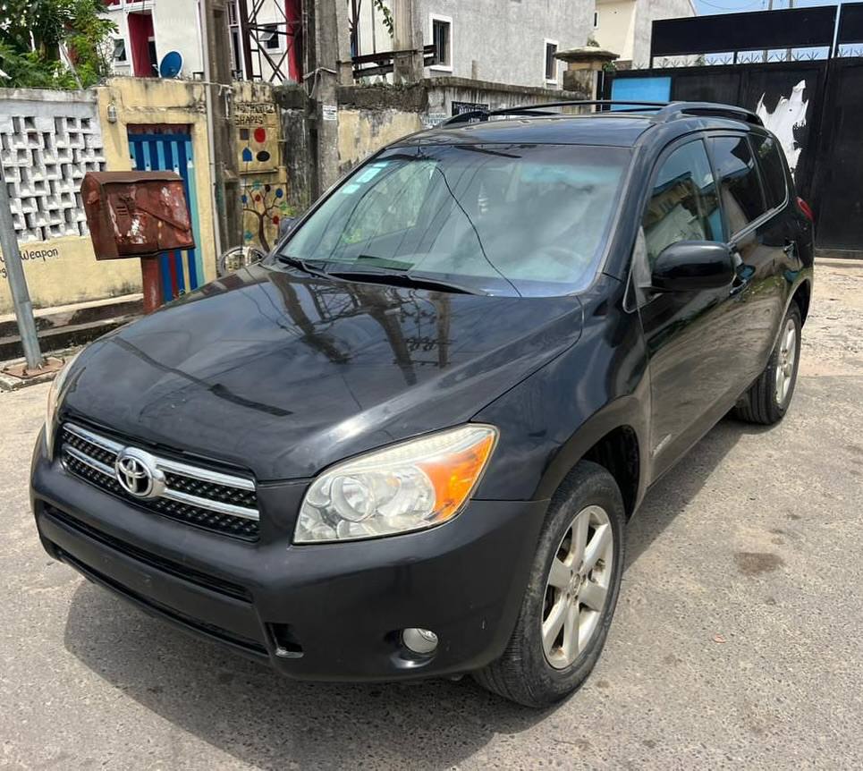 A picture of 2008 TOYOTA RAV4 FOR SALE