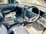 A picture of Toyota Crown Kari mno ya Price 7 8 tu Location