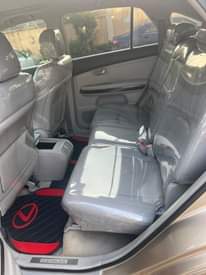 A picture of Rx 330 05 model Tokunbo standard very sharp everything is