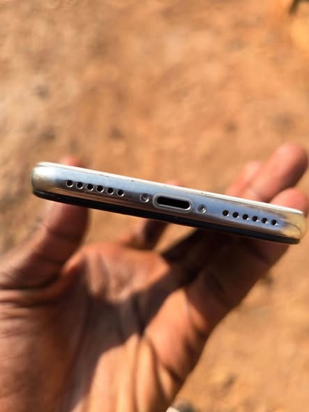 A picture of iphone x