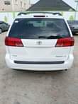 A picture of Toyota sienna 2005 used in good condition