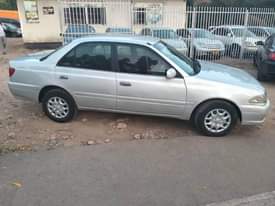 A picture of TOYOTA CARINA