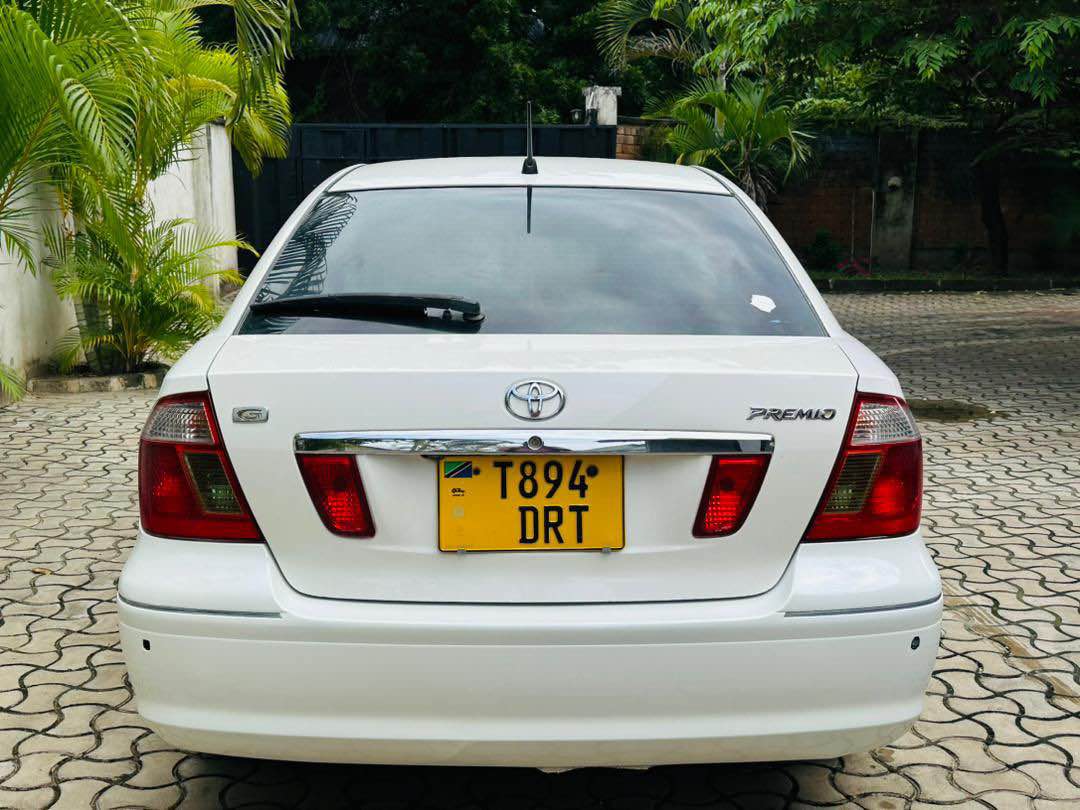 A picture of Toyota Premio G
