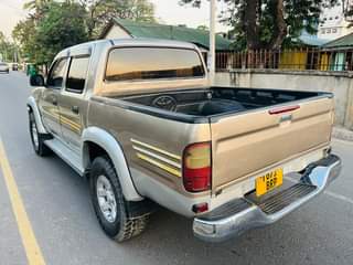 A picture of HULUX PICK UP