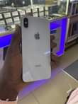 A picture of Iphone Xs max 64gbs