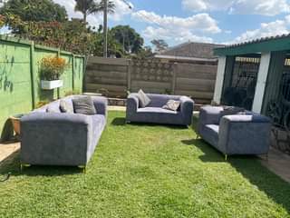 classifieds/furniture sofas