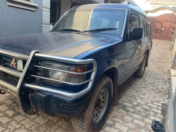 mitsubishi pajero