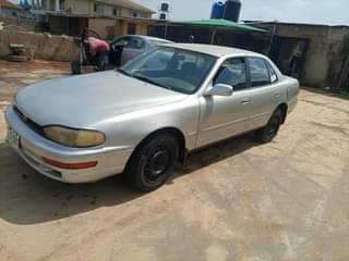 A picture of Toyota Camry Orobo