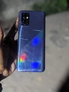 A picture of Infinix note 8 128gb 4gb