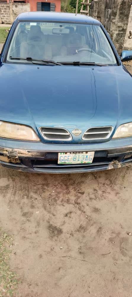 A picture of Nissan Primera. 08101444821