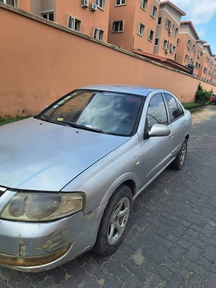 A picture of 2007 Nissan sunny