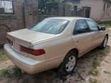 A picture of 2001 Toyota Camry envelope