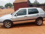 A picture of Volkswagen golf saloon