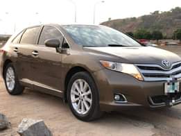 A picture of Toyota Venza 2011 Model Neatly Used with untempard engine and