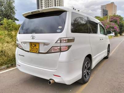 toyota vellfire