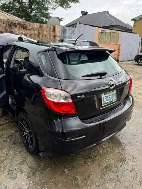 A picture of 2010 First Body Toyota Matrix Everything Functions Price 7M Buyer