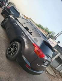 A picture of Toyota RAV4 le